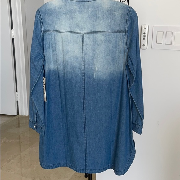 NWT MINI WASHED DENIM DRESS - Picture 4 of 7